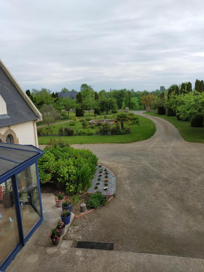 Petit Chatelet Bis Hirel Eksteriør billede