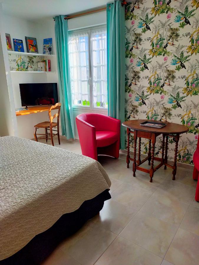 Petit Chatelet Bis Hirel Eksteriør billede