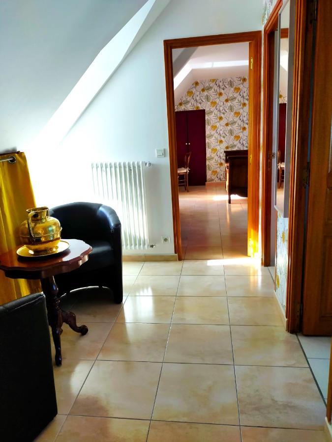 Petit Chatelet Bis Hirel Eksteriør billede