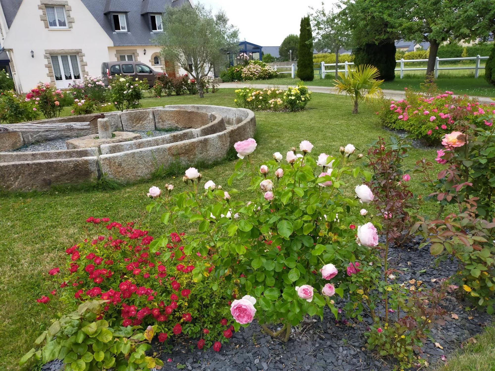 Petit Chatelet Bis Hirel Eksteriør billede